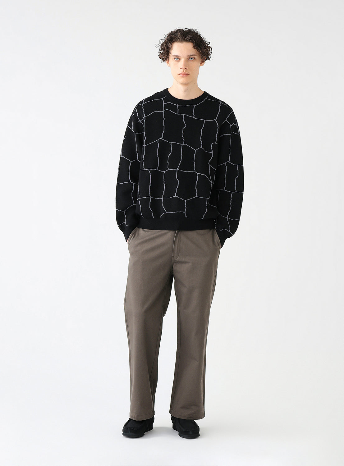 12 Gauge Spider Web Crew Knit