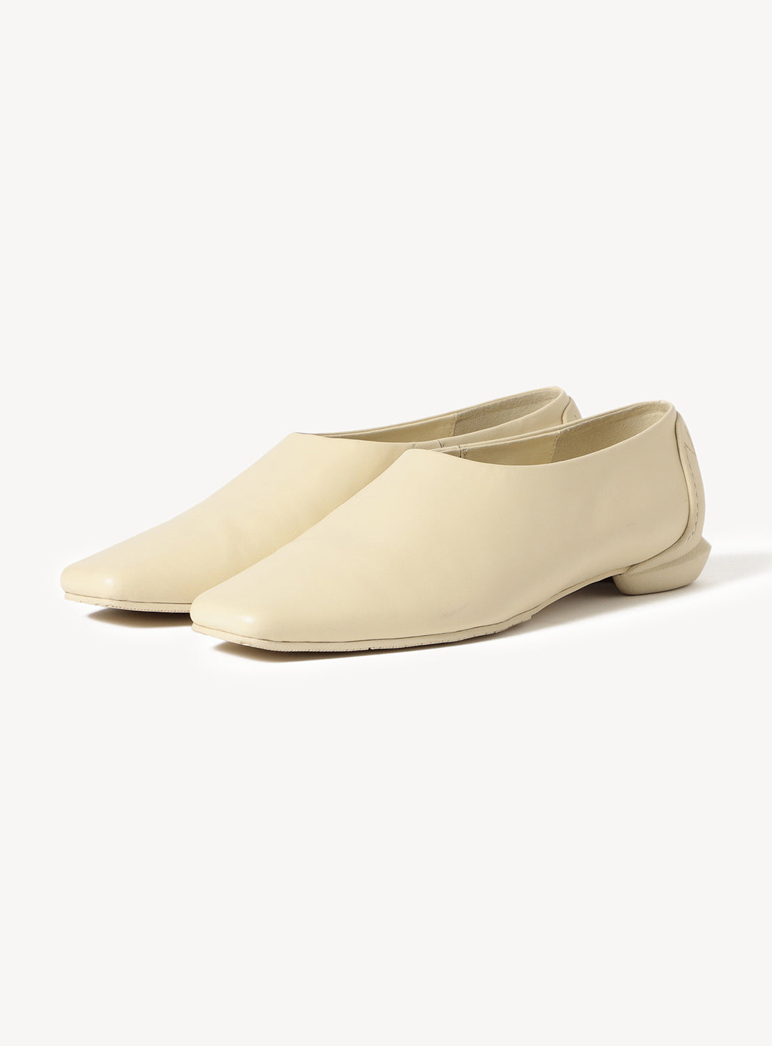 Shisei Tight Square Slip On