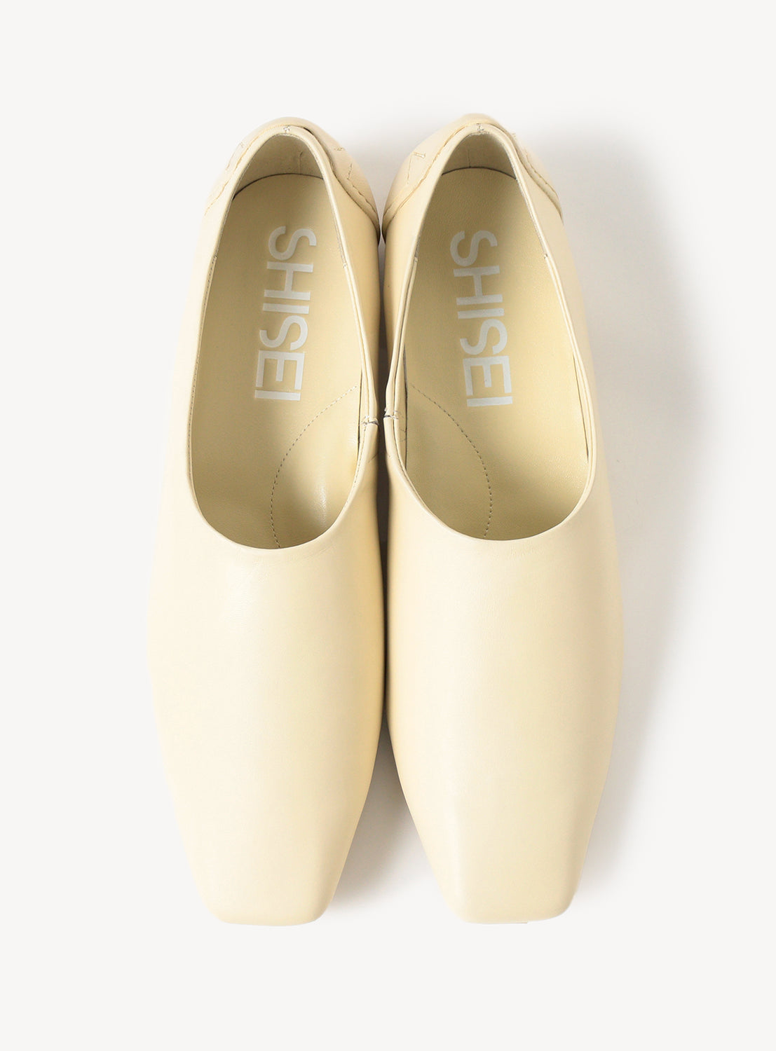 Shisei Tight Square Slip On