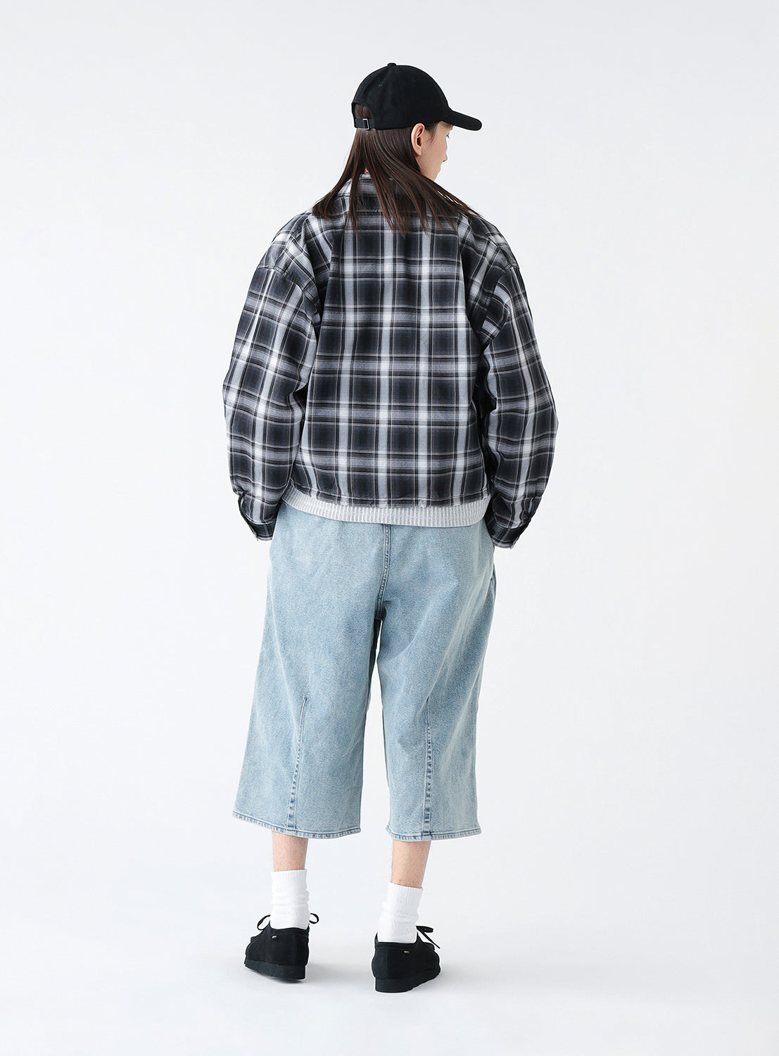 Quarter-Length Denim Webbing Pants