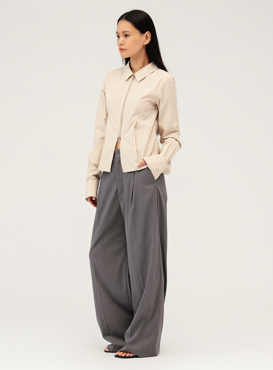 1-Tuck Wide Pants