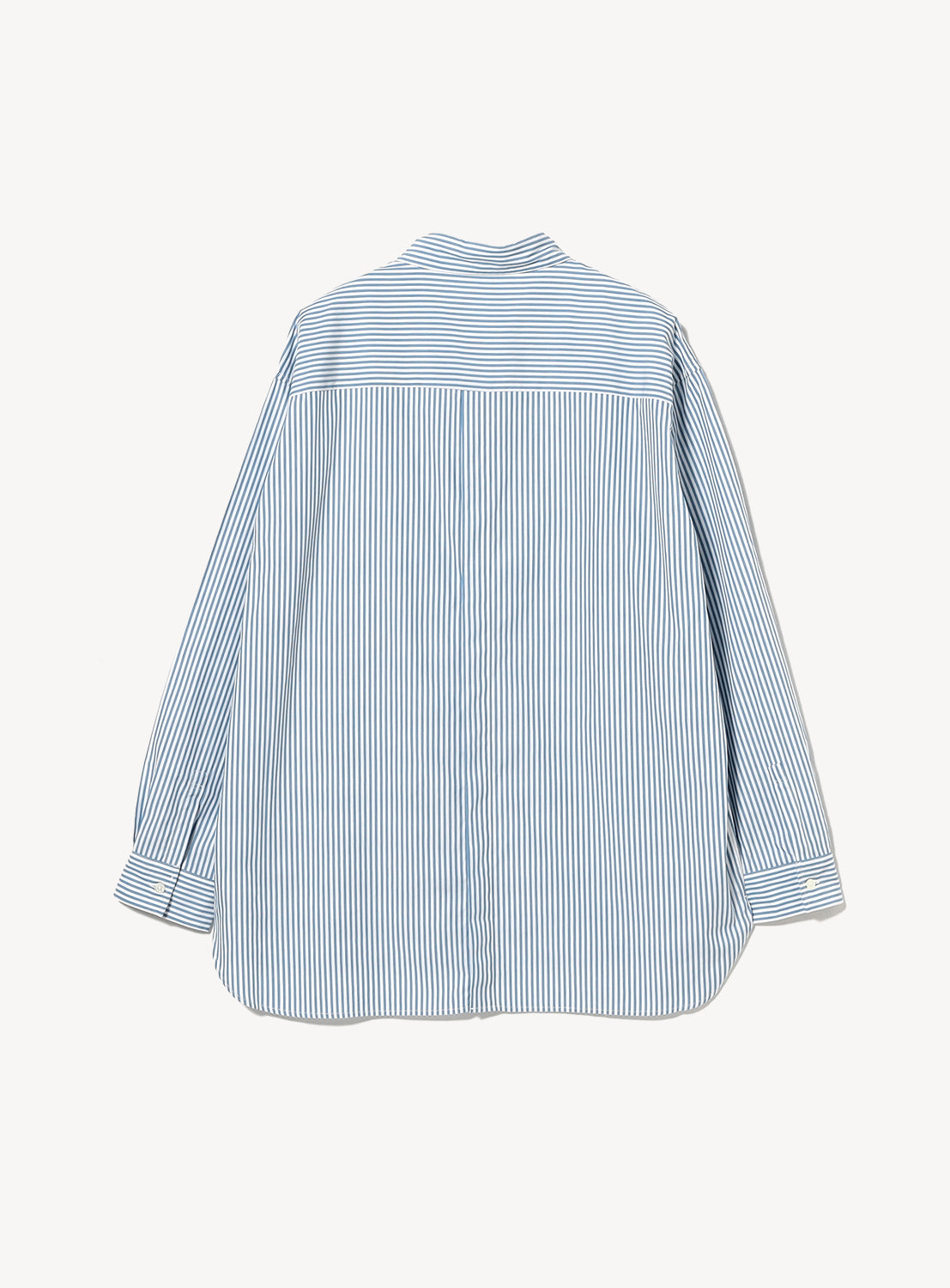 Wide Fit Button-Back Collar Shirt