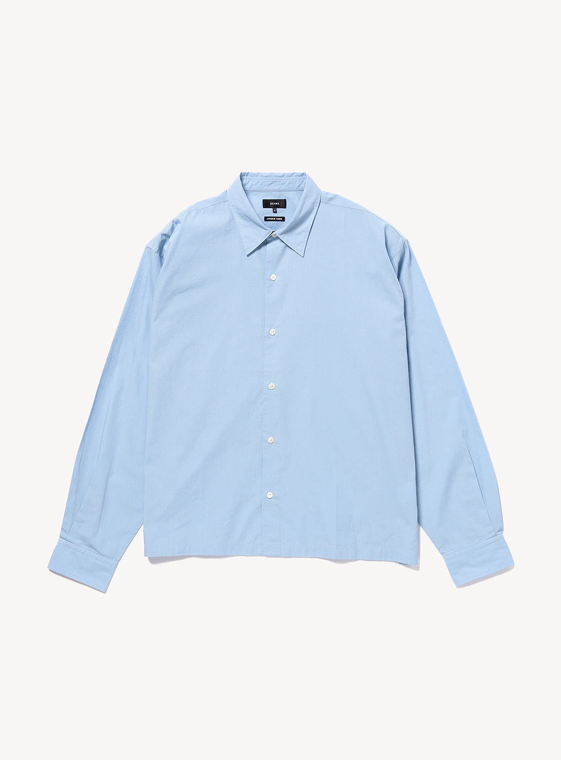 Light blue BEAMS Broadcloth Shirt in a relaxed fit with long sleeves, a regular collar, and a straight hem.