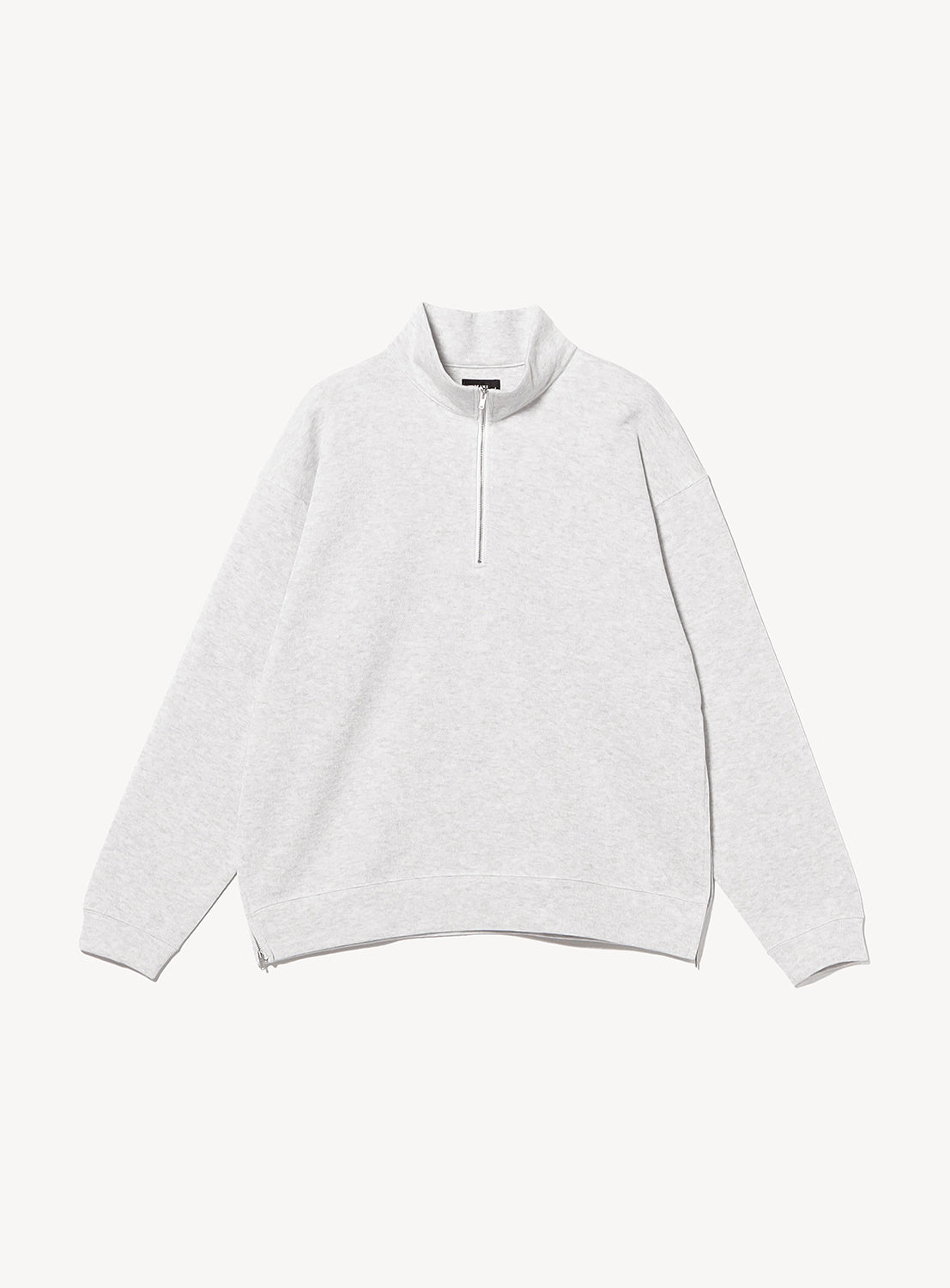 BEAMS Side Zip Up Sweater Shirt in light gray featuring a ribbed, cropped silhouette and a small zipper on the lower side hem.