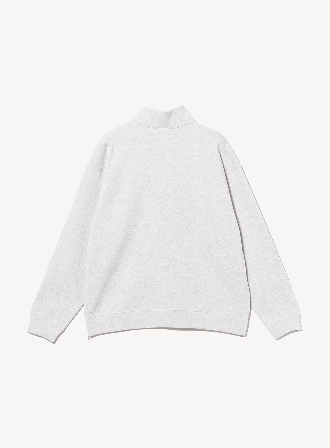 Back view of a light grey, ribbed BEAMS Side Zip Up Sweater Shirt with a cropped silhouette and a zipper at the side hem.