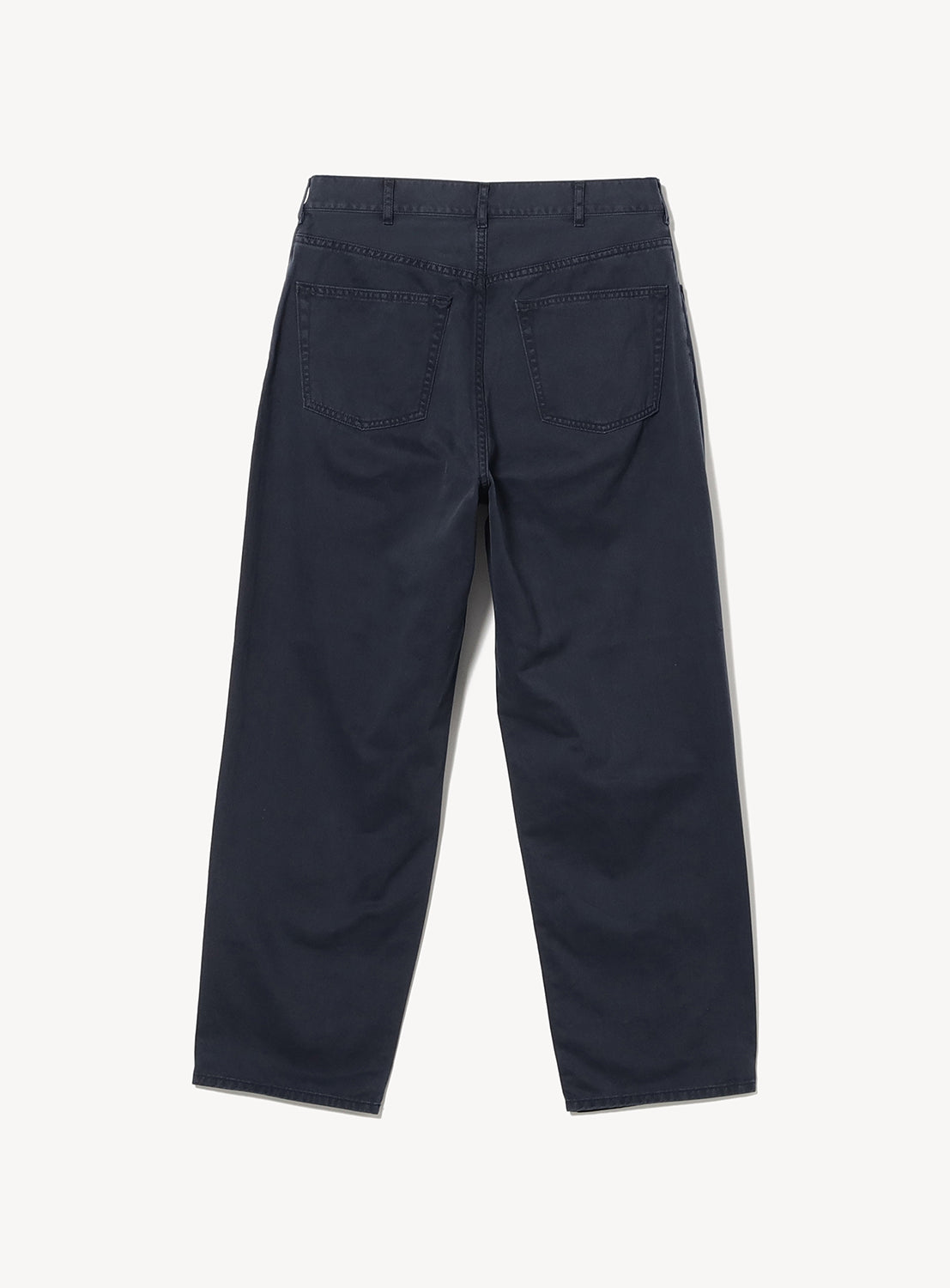 Back view of dark navy vintage-inspired BEAMS Wide Tapered Twill Pants, featuring two rear pockets and a waistband with belt loops.