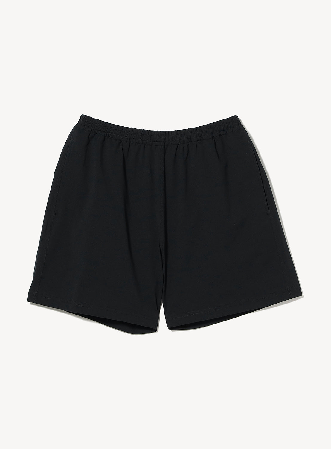 BEAMS Dynamic Dry Wide Fit Shorts, featuring an elastic waistband and made from lightweight performance fabric, are shown laid flat on a plain white background.