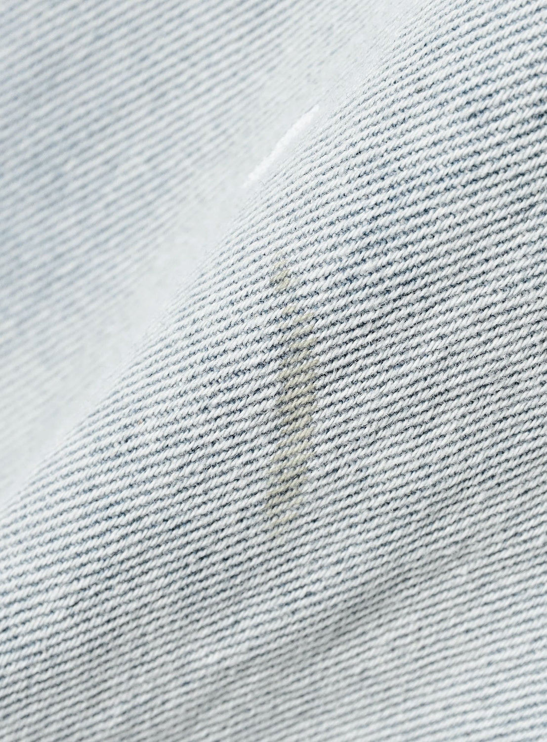 Quarter-Length Painter Denim Pants