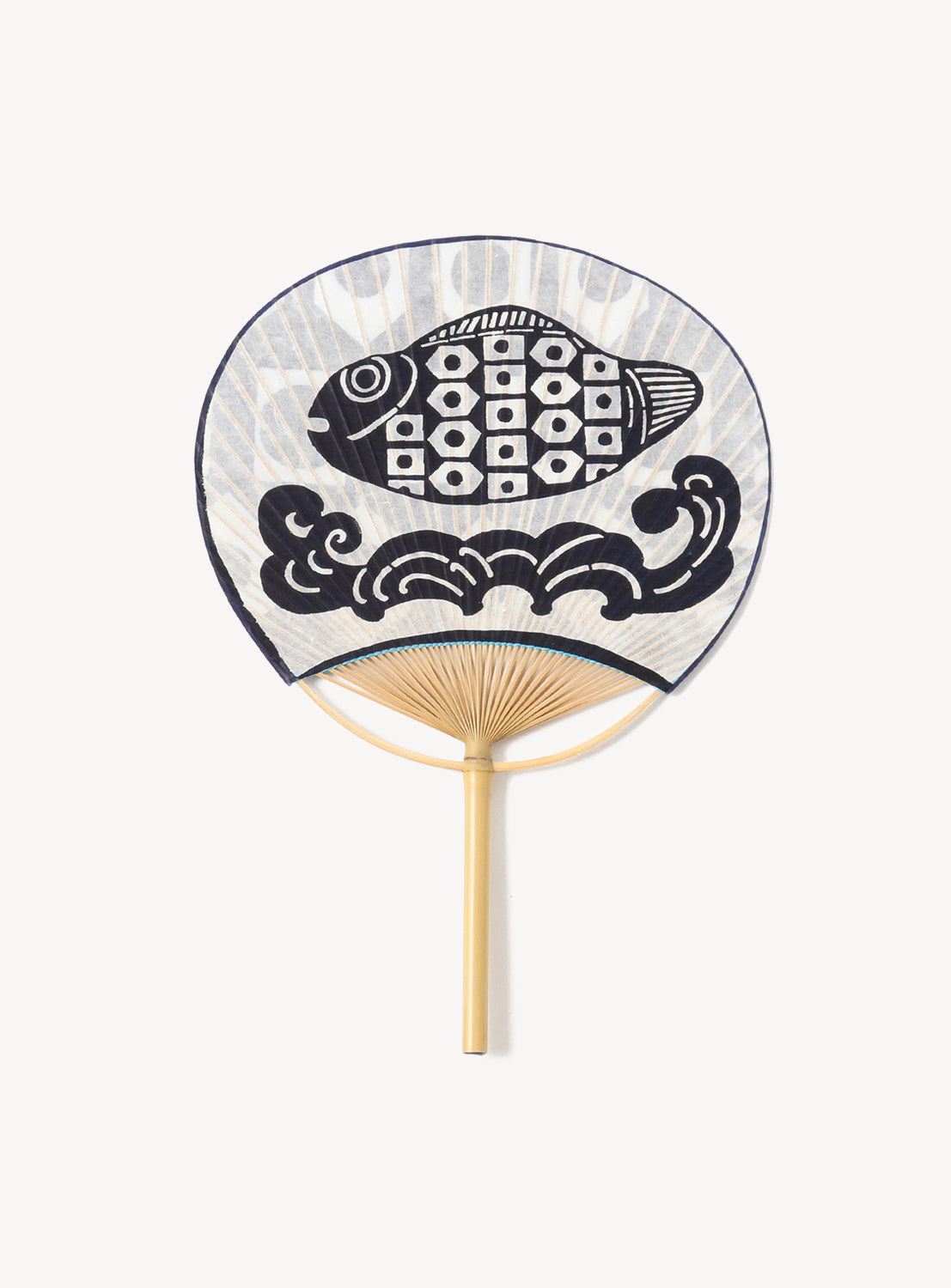 染料でニスを塗った扇（トビウオ）