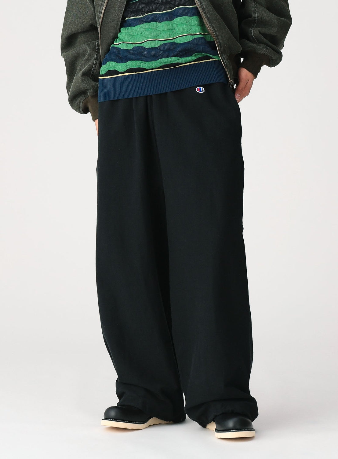 [Exclusive] Reverse Weave® Wide-Leg Trousers