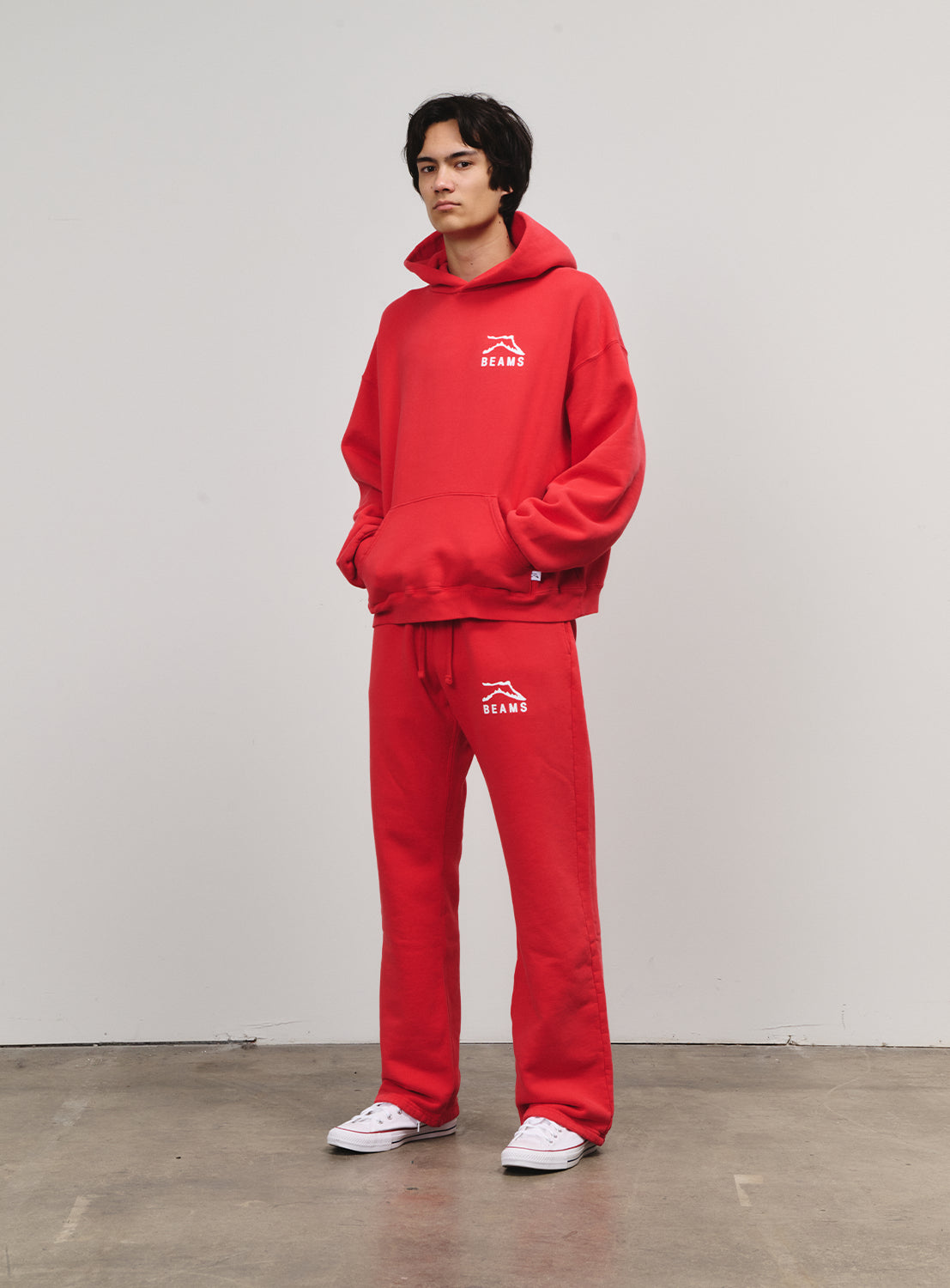 Akimbo Sweatshirt