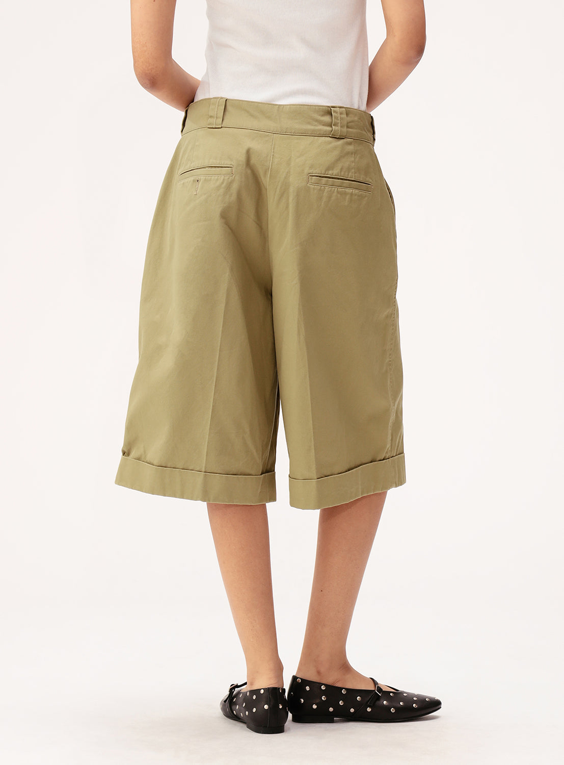Classic Pleated Chino Shorts