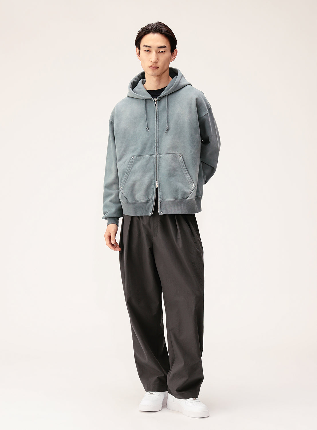 Faded Rivet Full-Zip Wide Short Fit Hoodie Faded Rivet Full-Zip Wide Short Fit Hoodie