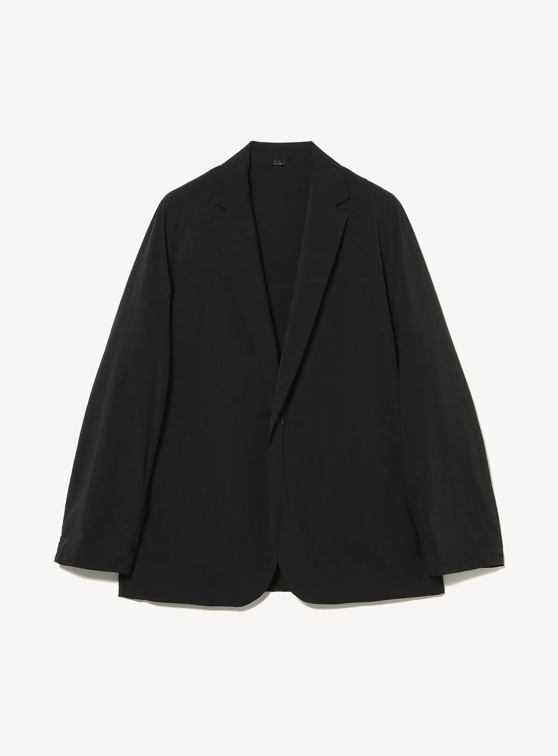 Black TEATORA Wallet Jacket Plus blazer in DOCTOROID fabric, featuring a notched lapel, single-breasted front, and one button.
