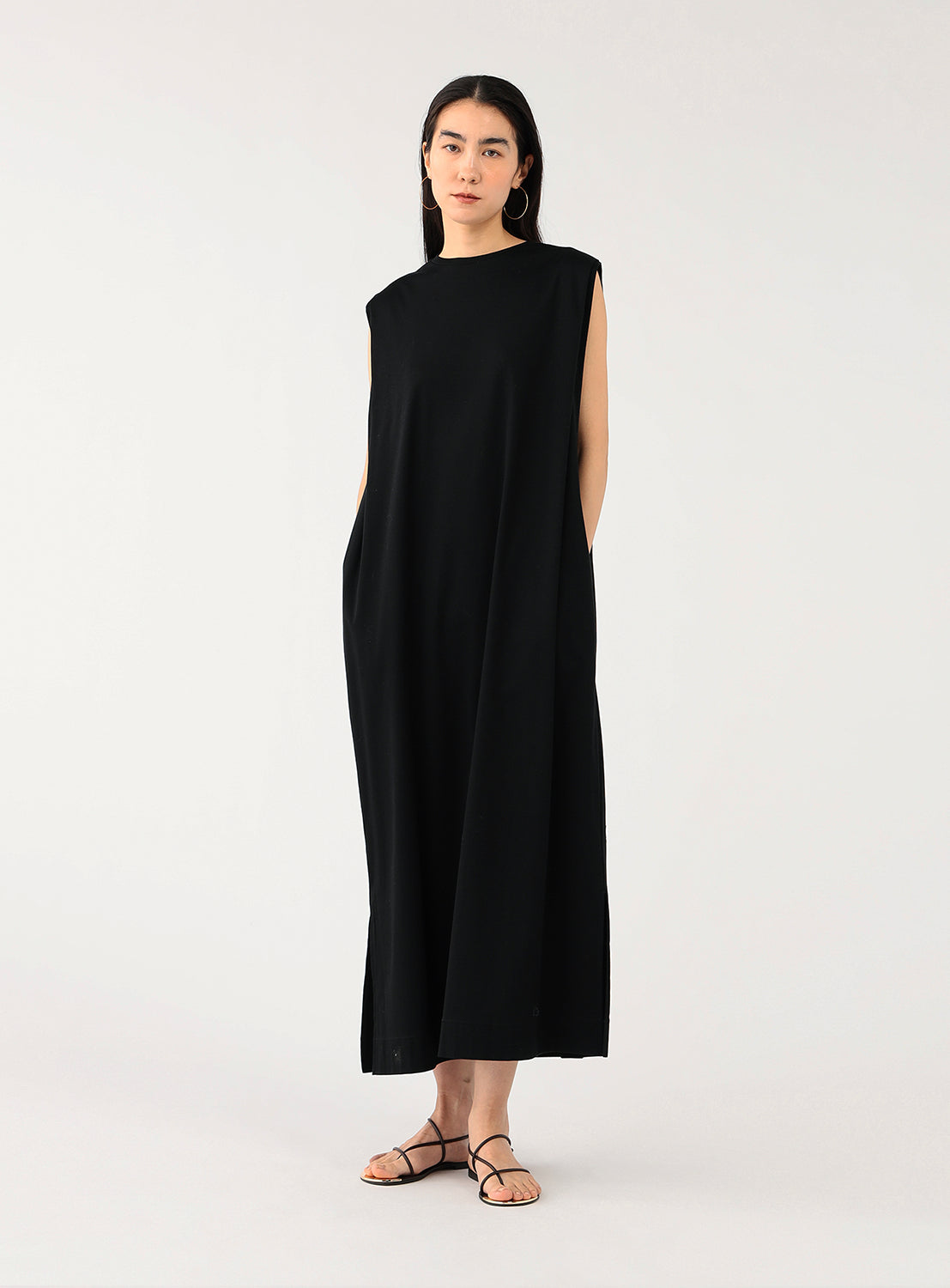 Tucked Shoulder Cotton Dress Black / 2