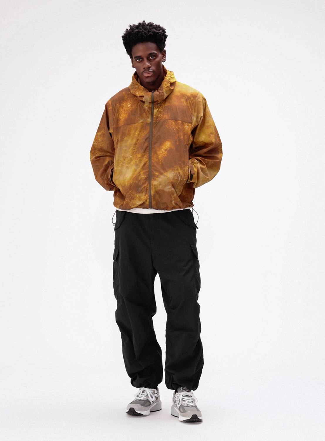 Black BEAMS Big 6 Pocket Cargo Pants with wide M-51 silhouette, side pockets, and cuffs.