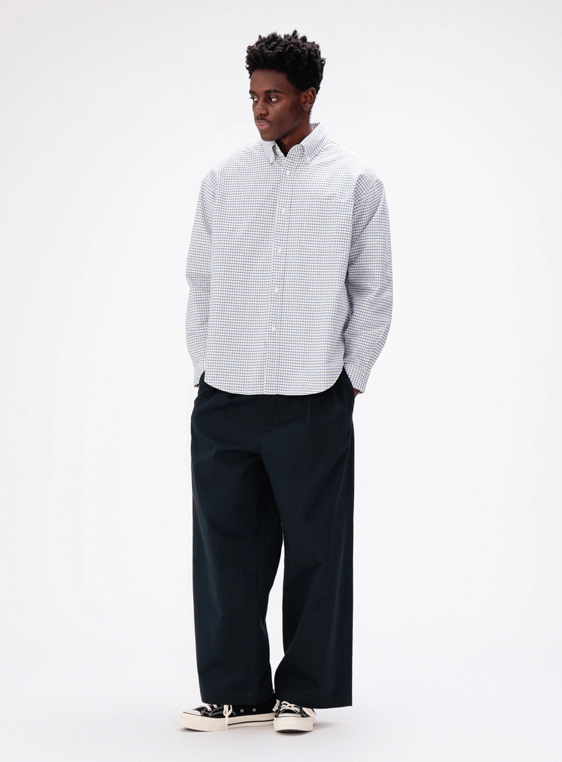 BEAMS New Wide Chino Pants in navy featuring a wide-leg fit and drawstring waist.