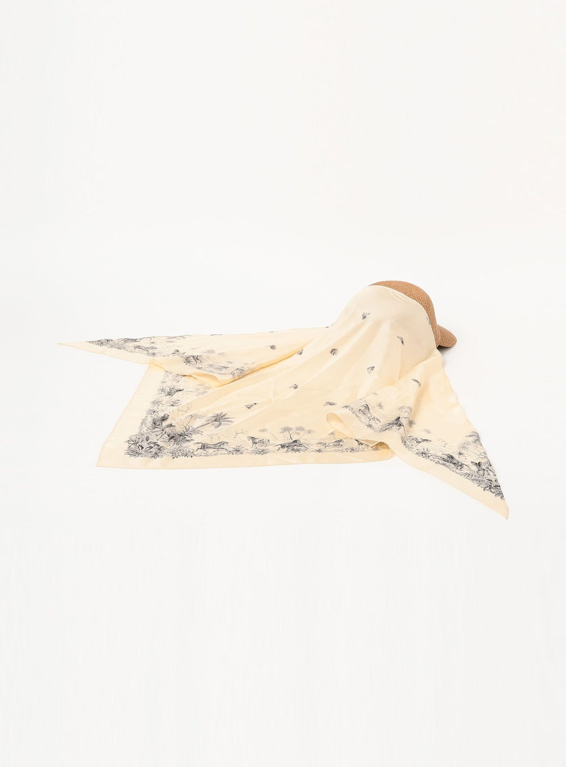 Scarf Docking Straw Cap