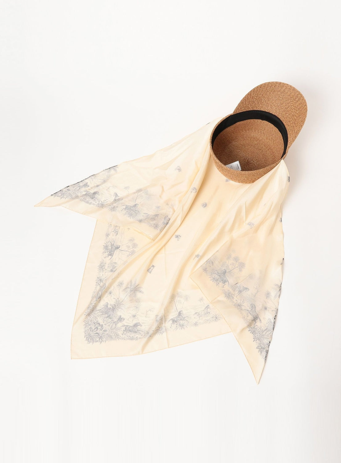 Scarf Docking Straw Cap